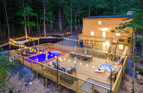 Shenandoah Cabin | Luxe Cabin, POOL Closed, HotTub, GameRm, 9 beds