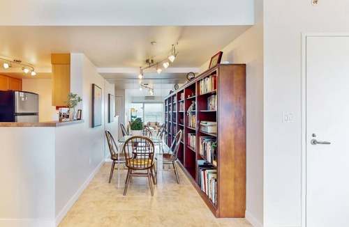 Downtown Seattle Condo | Luxe condo overlooking Elliott Bay & Olympic Mountains with pool, hot tub, gym
