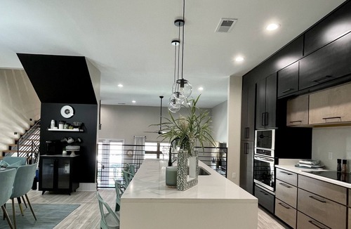 New Pathways House | Luxe Downtown Townhome with Rooftop Patio near Beale St