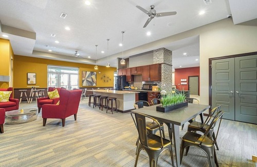 West Des Moines Apartment | Luxe, First Floor Suite with Garage & Balcony