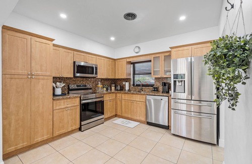 Ludlam Villa | LUXE HOME: Private Pool, BBQ & Games - 10Min Airport