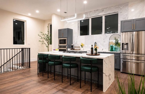 Washington Ave./ Memorial Park House | Luxe Home! Serene Rooftop·Garage·Pet-Friendly·HTX