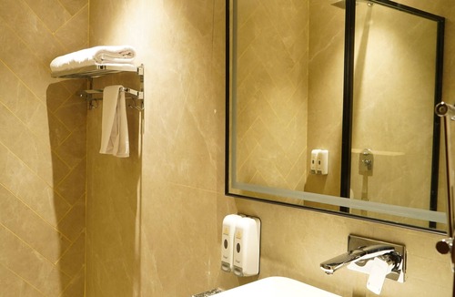 Kharar Hotel | Luxe Manor