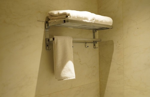 Kharar Hotel | Luxe Manor