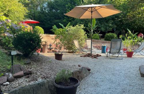 Collonges-la-Rouge Villa | Luxe,piscine,jacuzzi,moulin historique en pierres entièrement rénové