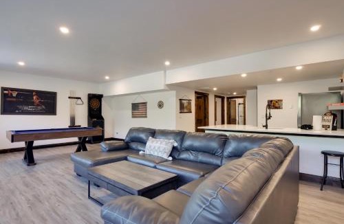 Blue River House | Luxe Ski Escape! Breck Home w/Hot Tub & Game Room