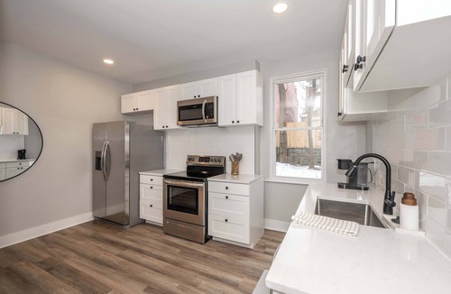 Covington House | LUXE Spot Suites Summ