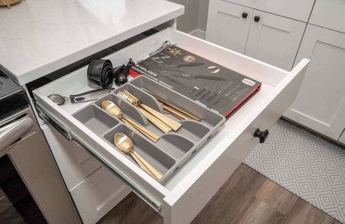Covington House | LUXE Spot Suites Summ