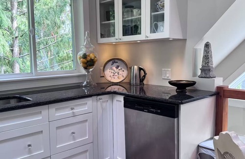 Anglemont House | Luxe two-storey home provides a beautiful modern unique romantic getaway!