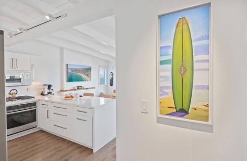 Montecito House | Luxe Upper Beachfront Bliss with Balcony and Unobstructed Ocean Views!