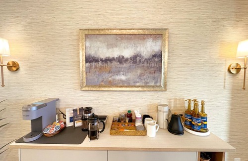 Sawgrass Condo | 💎LUXE Waterfront w Pool &Private Beach Sawgrass near Mayo—NO PETS. Designer home