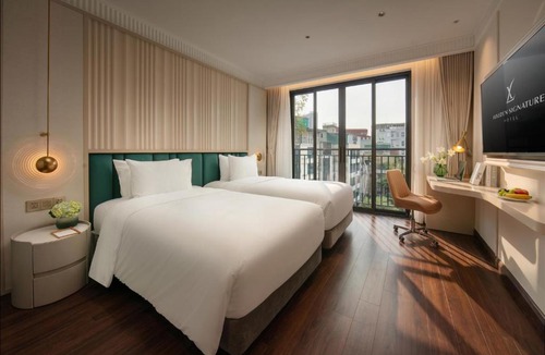 Dich Vong Hau Hotel | Luxeden Classic Hotel