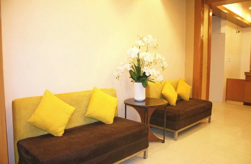 Pasay Hotel | LuxeLite Suites Pasay