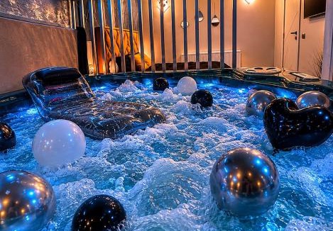 Sibiu Apartment | Luxor - Private Jacuzzi Boulevard Suites