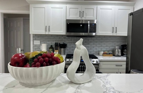 Vallejo House | LUXOStays | Spacious Getaway Near Six Flags & Napa Valley