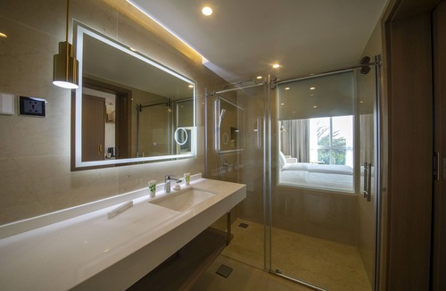 Aqaba Hotel | Luxotel Aqaba Beach Resort & Spa Only 15 years plus