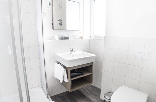 Friedberg Apartment | Luxstay Friedberg - Self-Check-In