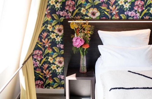 Karben Hotel | Luxstay Karben - Self-Check-In