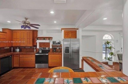 Ives Estates House | LUXTROPICA