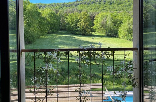 Lesparrou House | Luxueuse maison de campagne isolée, nichée dans la forêt au milieu des oiseaux.