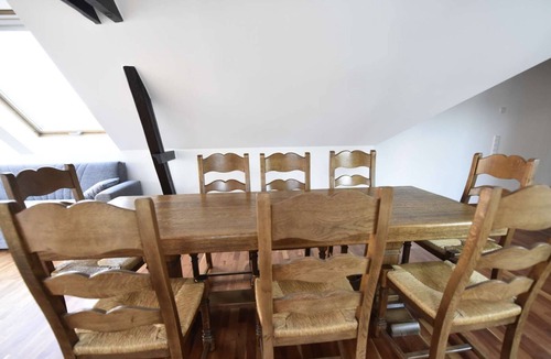 Rath Apartment | Luxuriöse Messe- und Ferienwohnung ca. 130qm mit Balkon.