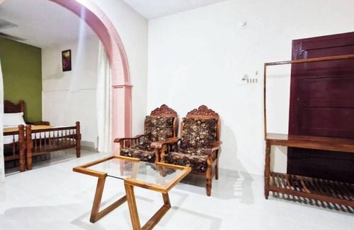 Varkala Resort | Luxurious 1 double Bed BnB 1