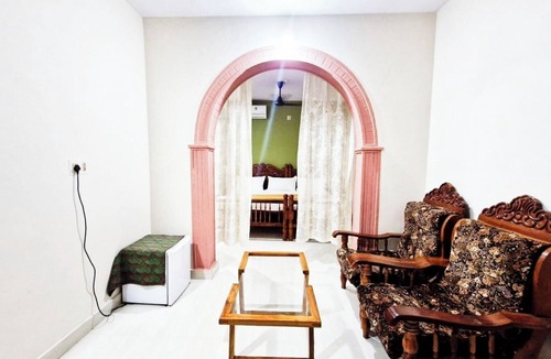 Varkala Bed & Breakfast | Luxurious 1 double Bed BnB 2