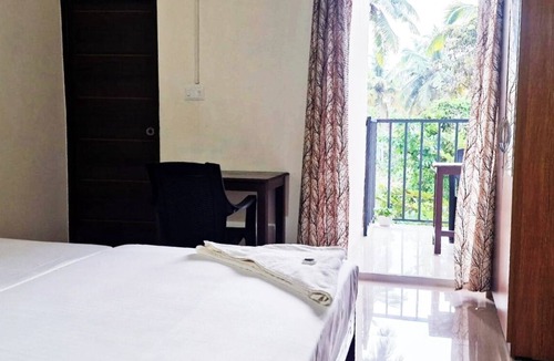 Varkala Bed & Breakfast | Luxurious 1 double Bed BnB 7