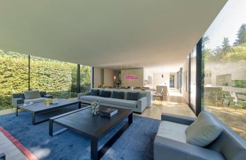 Ukkel Villa | Luxurious 1000m2 Villa with Garden and Pool