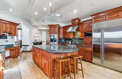 Foxfield Villa | Luxurious 19K Sqft Ranch Estate Perfect for Groups, Events & Corporate Retreats