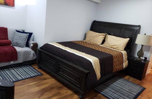Mount Pleasant Apartment | Luxurious 1BR - 1BA Apt Modern Bright with free parking-pc
