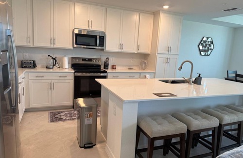 Venice Condo | Luxurious 2/bed, 2/bath condo in beautiful golf community