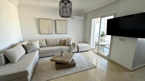 Al Bahraoyine Apartment | Luxurious 2 Bedrooms I Panoramic Sea View I Pool
