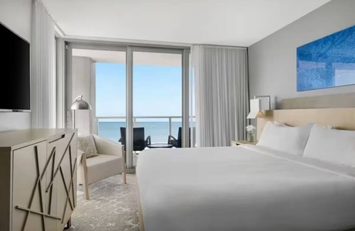 Marco Island Resort | Luxurious 2 BRD/2BATH Suite in serene Marco Island