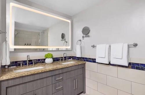 Marco Island Resort | Luxurious 2 BRD/2BATH Suite in serene Marco Island