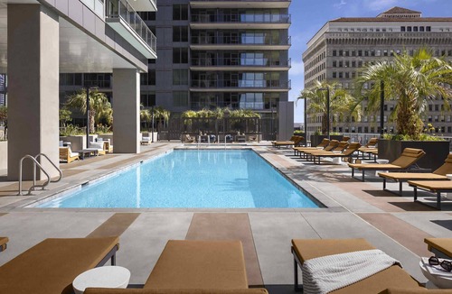 East Village Apartment | Luxurious 2BR/2BA High-Rise in East Village – Walk to Petco Park & Gaslamp