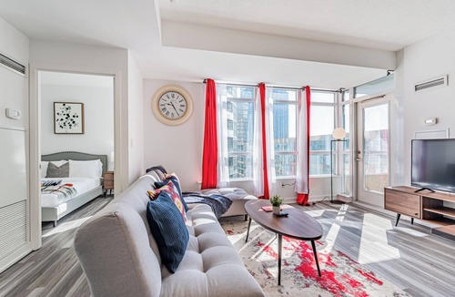 CityPlace Condo | Luxurious 2BR-2BATH, Parking, Lake View, Balcony
