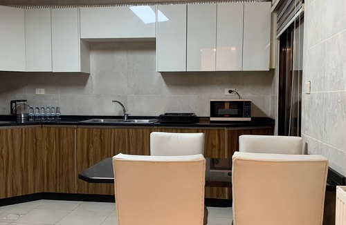 Suwailih Apartment | Luxurious 3 Bedroom Apartment in Heart of Amman