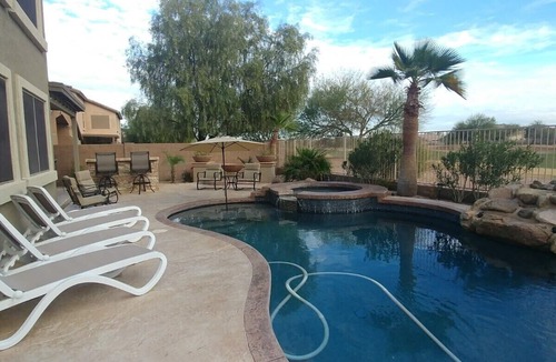 Maricopa House | Luxurious 3000sq Ft 4 Bdr House with Private Salt Pool and Hot Tub