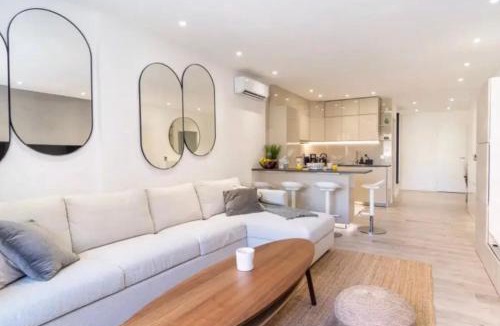 Cannes City Centre Apartment | Luxurious 3Bedroom 2 BATH 110 m Apartment Adjoining Hotel Martinez Beachfront