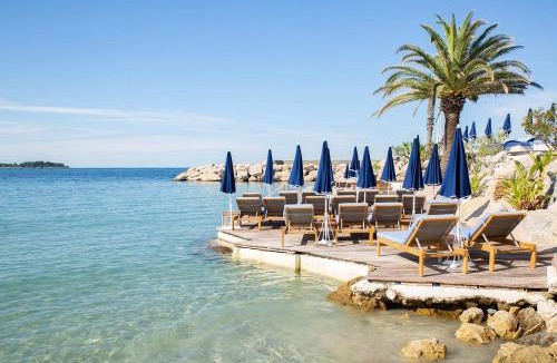 Cannes City Centre Apartment | Luxurious 3Bedroom 2 BATH 110 m Apartment Adjoining Hotel Martinez Beachfront