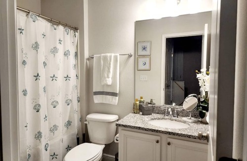 Upper Grand Lagoon House | Luxurious 3br Townhouse w/community pool