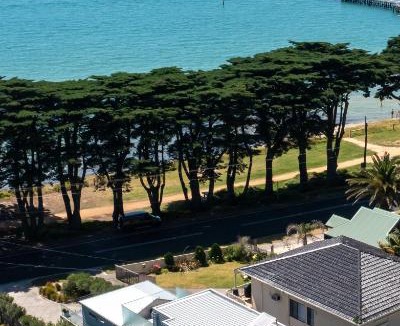 St Leonards House | Luxurious 4 Bedroom House with Stunning Beach view in St Leonards