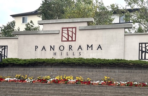Panorama Hills House | Luxurious 4 BR Home close to amenities in NW - Minutes to DT, Airport, Stampede