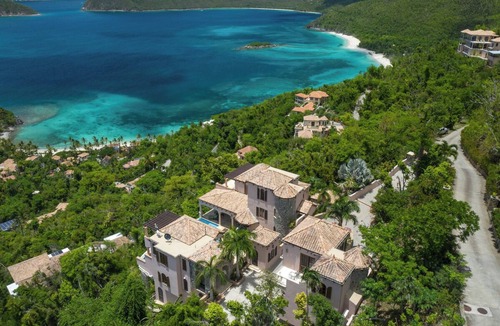 Estate Peter Bay Villa | Luxurious 5-bedroom villa with spectacular views in Upper Peter Bay, St. John
