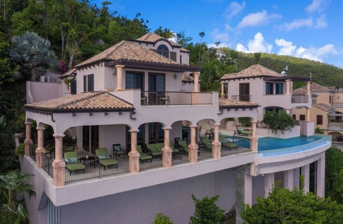 Estate Peter Bay Villa | Luxurious 5-bedroom villa with spectacular views in Upper Peter Bay, St. John