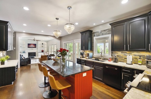 Mason Villa | Luxurious 5BR Pool Paradise in Mason