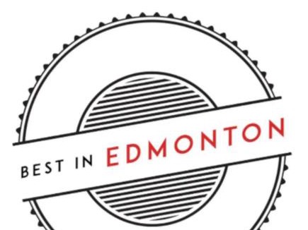 Northwest Edmonton House | LUXURIOUS 6 Bed Home I Fireplace I near Sports Park I with Double Garage & Fast WiFi!