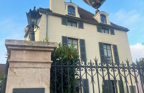 Meursault House | Luxurious A/C 5 bedroom Winemaker's 1870's house in heart of Meursault Burgundy