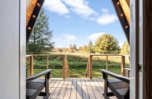Bristol Hills House | Luxurious A-Frame Cabin with Breathtaking Views and Incredible Sunsets near Canandaigua Lake in New York